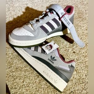 Adidas forum 84 low ,Home Alone 2 , Lost In New York